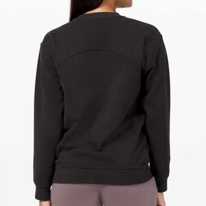 Lululemon All Yours Crew  Fleece size 6 woman’s / black